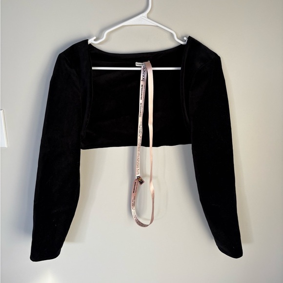 House of CB Harmony Black Stretch Velvet Cropped Bolero Shall Jacket Size Large - Picture 2 of 9